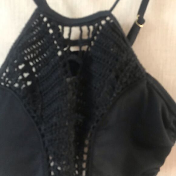 Xhilaration Black Crochet Bikini Top Medium - Picture 9 of 11
